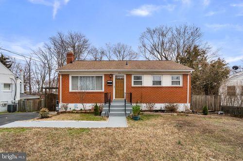 1713 Rosa Dr, Woodbridge, VA, 22191-1934 | Card Image