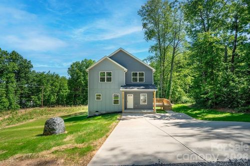 130 Sequoia Dr, Gastonia, NC, 28052-8713 | Card Image