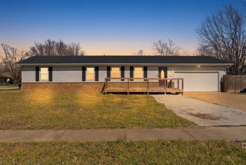 7105 W Woodlawn St, Springfield, MO, 65802-9670 | Card Image