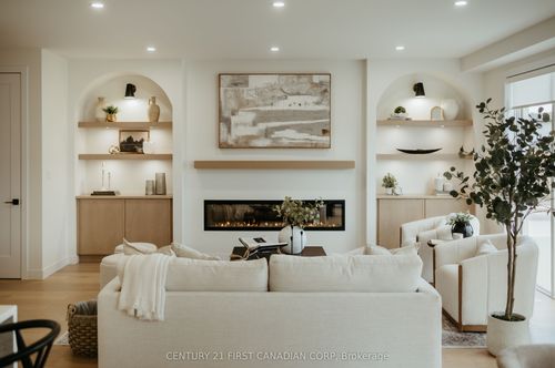 1382 Shields Pl, London, ON, N6G0Z8 | Card Image