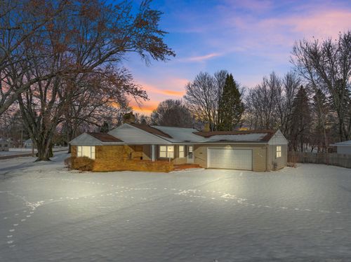 616 Lake Shore Dr, Cadillac, MI, 49601-1745 | Card Image