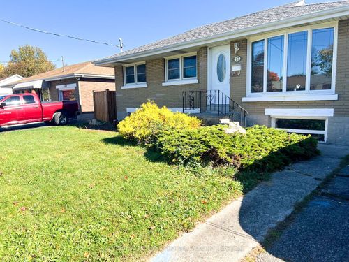 77 Dudhope Ave, Cambridge, ON, N1R4T6 | Card Image