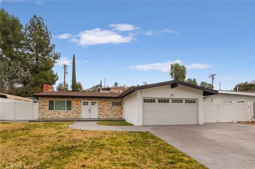 27220 Seco Canyon Rd, Saugus, CA, 91350-1531 | Card Image