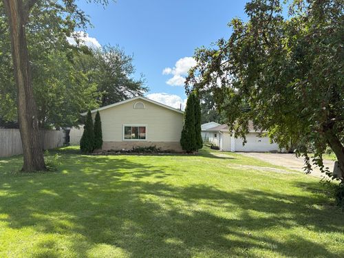 247 E North St, Lockport, IL, 60441-2637 | Card Image