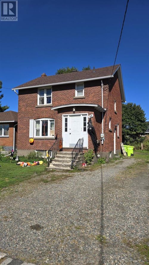 36 Wallace Terr, Sault Ste. Marie, ON, P6C1K1 | Card Image