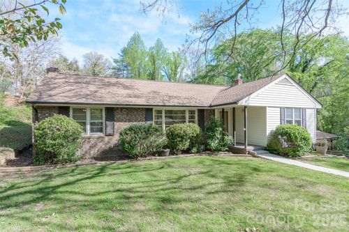 261 Cedar Ln, Arden, NC, 28704-3146 | Card Image