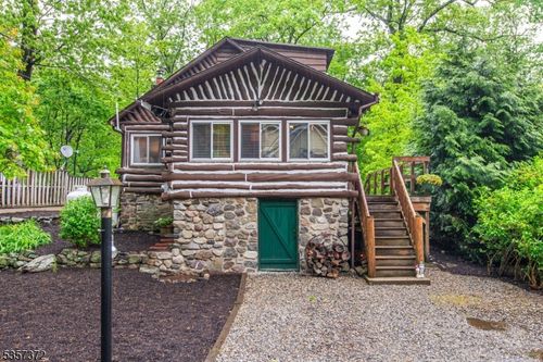 51 Dogwood Ln, Hewitt, NJ, 07421-2939 | Card Image