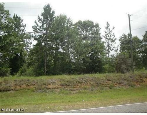 549 Barth Rd, Poplarville, MS, 39470-3640 | Card Image