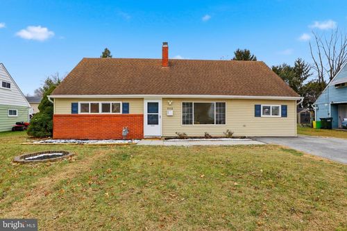 1512 Continental Rd, YORK, PA, 17404-1910 | Card Image