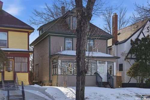 106 8th St E, Saskatoon, SK, S7H0N9 | Card Image