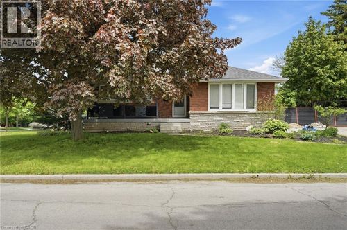 basement-420 Elmwood Avenue, Hamilton, ON, L9C1T7 | Card Image