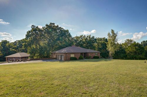2131 Koryton Dr, Nixa, MO, 65714-9786 | Card Image