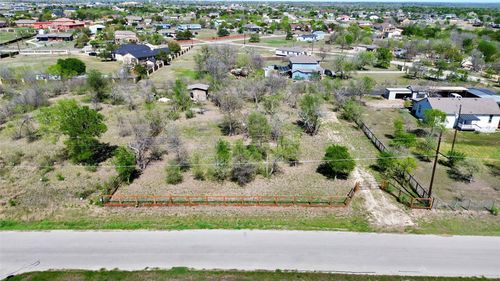 152 Cuernavaca Dr, Del Valle, TX, 78617-2251 | Card Image