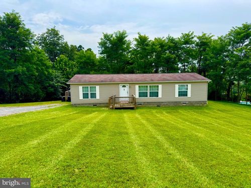 1039 High Point Dr, Maysville, WV, 26833-9514 | Card Image