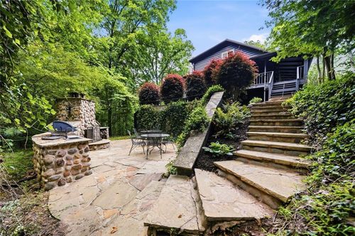 46 Ridgeview Trl Se, Cartersville, GA, 30120-6964 | Card Image
