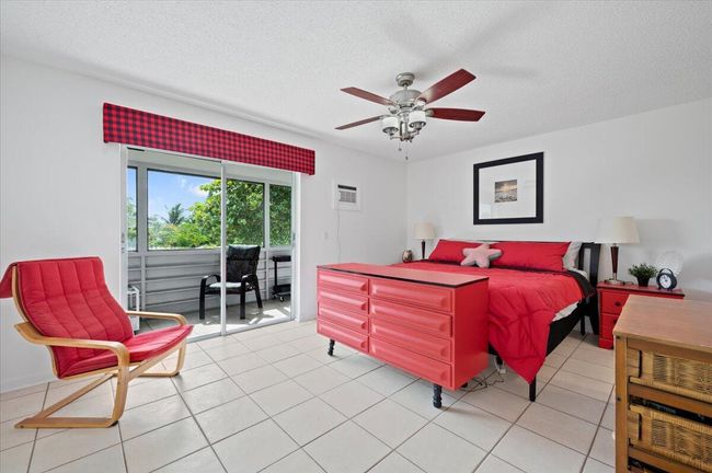 201 Kent L, Condo with 1 bedrooms, 2 bathrooms and null parking in West Palm Beach FL | Image 9
