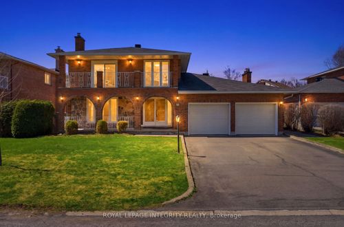 10 Parmalea Crescent, Country Place - Pineglen - Crestview and Area, ON, K2E7J3 | Card Image