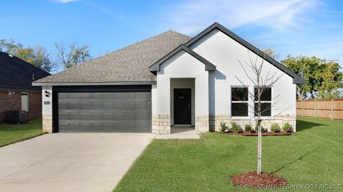 7518 N 154th East Ave, Owasso, OK, 74055-7891 | Card Image