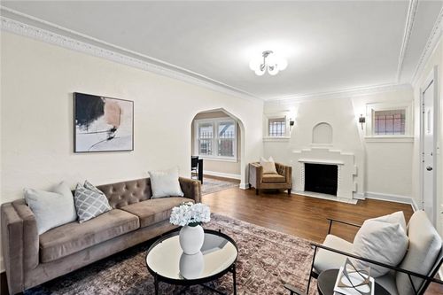 1122 E 76th St, Kansas City, MO, 64131-1917 | Card Image