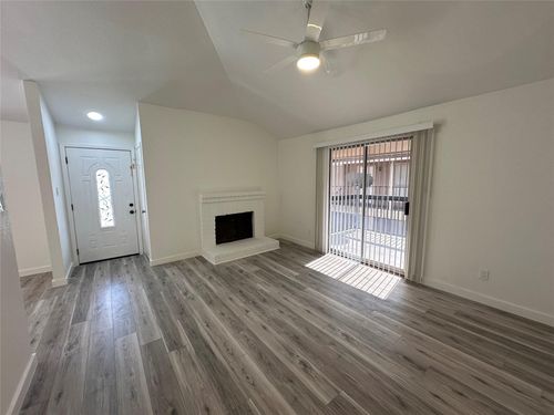 c-11506 Meadow Pines Ct, Stafford, TX, 77477-1286 | Card Image