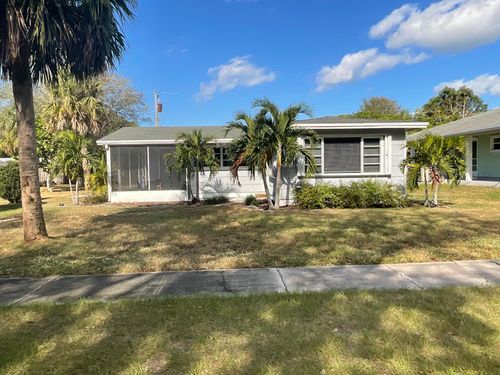 9053 Se Adonis St, Hobe Sound, FL, 33455-5465 | Card Image