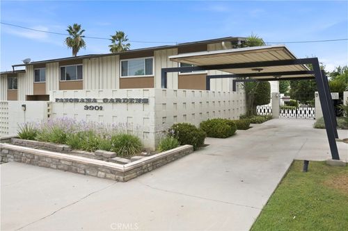 3901 Union Ave, Bakersfield, CA, 93305-2432 | Card Image