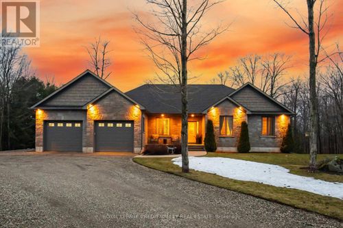 580381 60 Sideroad, Chatsworth, ON, N0H1C0 | Card Image