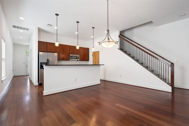 B - 2209 Thornton Rd, Condo with 3 bedrooms, 3 bathrooms and 2 parking in Austin TX | Image 6