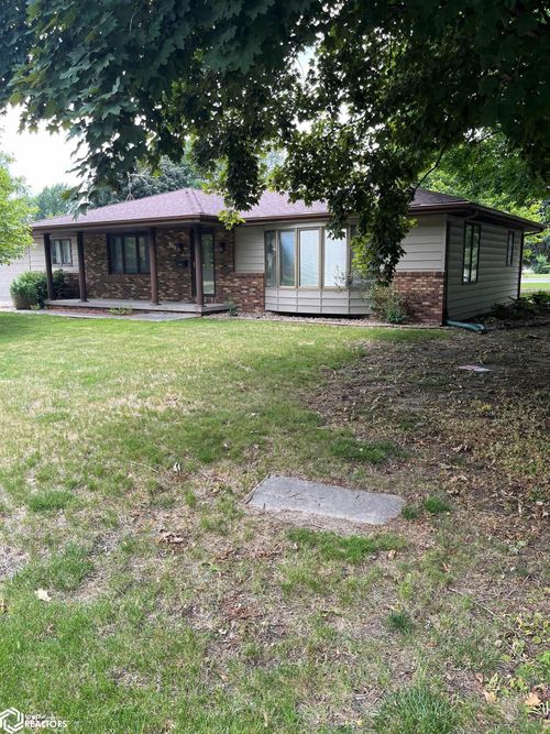 302 4th Ave, Sully, IA, 50251-1081 | Card Image
