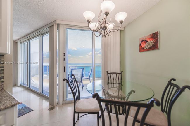 2603 - 16711 Collins Ave, Condo with 3 bedrooms, 2 bathrooms and null parking in Sunny Isles Beach FL | Image 11