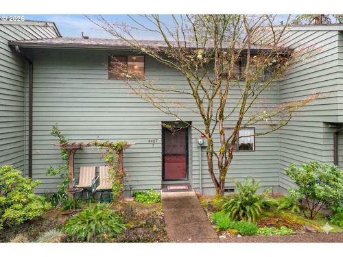 7-4427 Fox Hollow Rd, Eugene, OR, 97405-4568 | Card Image