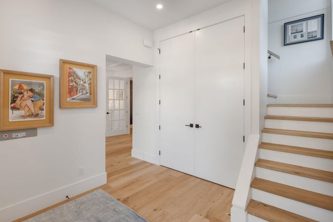614 4th Ave, House other with 7 bedrooms, 4 bathrooms and 3 parking in New Westminster BC | Image 19
