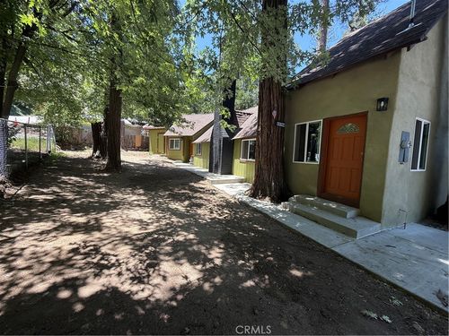 23750 Shady Ln, Crestline, CA, 92325-9323 | Card Image