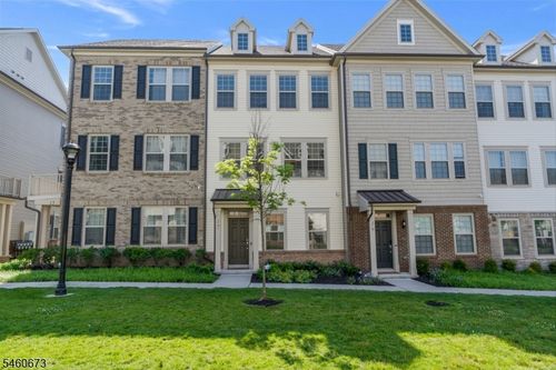 17 Gala Ct, Livingston, NJ, 07039-5712 | Card Image