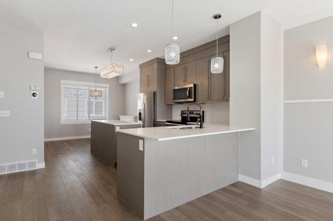 35 - 111 Rainbow Falls Gate, Townhouse with 3 bedrooms, 3 bathrooms and 2 parking in Chestermere AB | Image 9