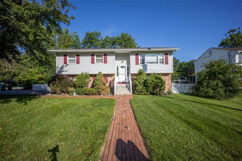 1 Shelley Rd, Poughkeepsie, NY, 12603-5633 | Card Image