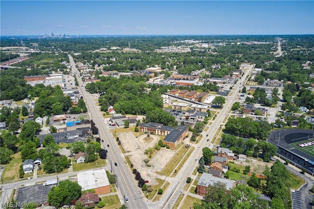 Commercial Sale in Maple Heights 4