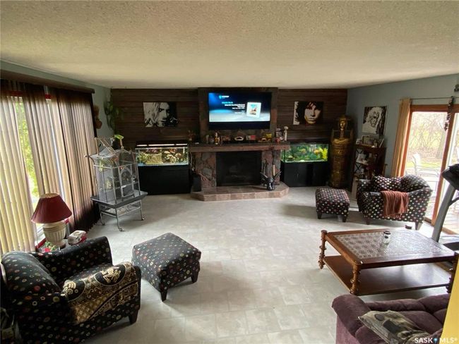 213 Ancona St, House other with 3 bedrooms, 2 bathrooms and 8 parking in Esterhazy SK | Image 12