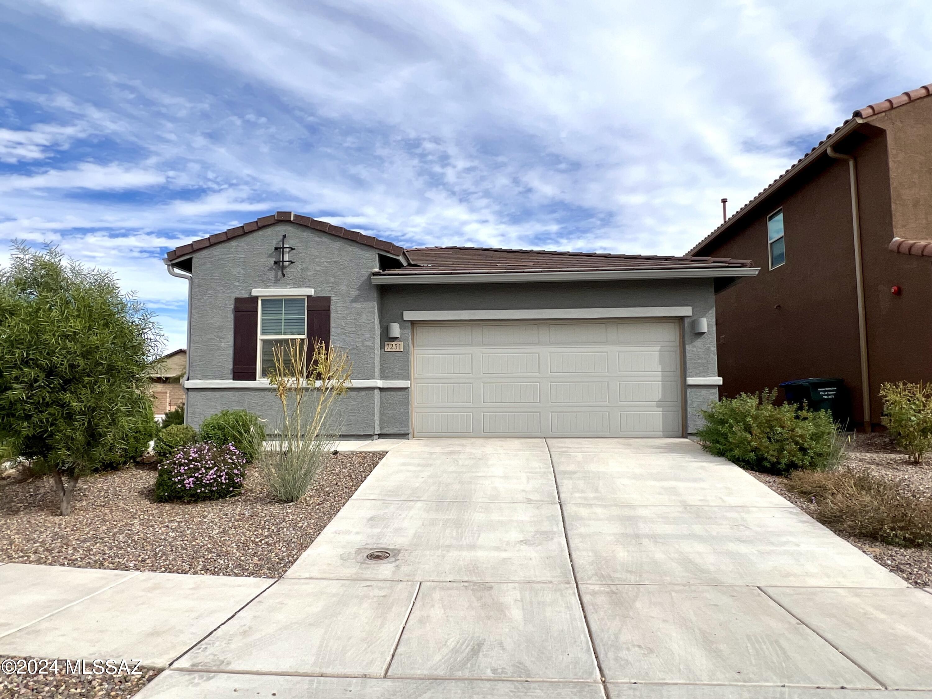 Camino Del Cordero , Tucson, AZ 85756
