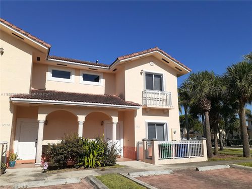 17866 Nw 74th Ct, Hialeah, FL, 33015-8442 | Card Image