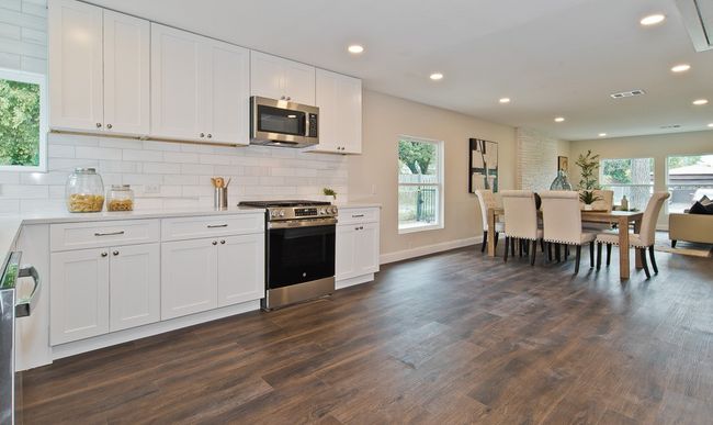 1721 Essex Ave, House other with 2 bedrooms, 1 bathrooms and null parking in Dallas TX | Image 8