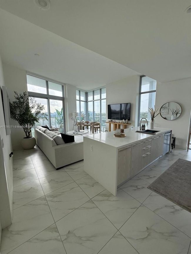 APT-603 - 2000 Metropica Way, Condo with 2 bedrooms, 3 bathrooms and null parking in Sunrise FL | Image 11
