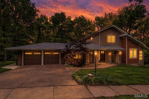 12839 Huntercreek Rd, Saint Louis, MO, 63131-2223 | Card Image