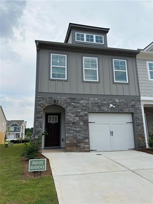 5797 Calle Vista Dr, Lithonia, GA, 30058-3602 | Card Image
