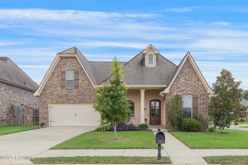 100 Hunters Gate Ct, Lafayette, LA, 70503-6068 | Card Image