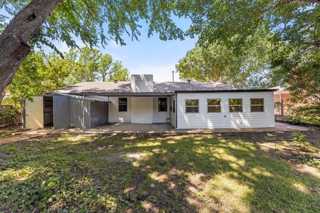 Big backyard area | Image 21