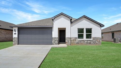 2118 E Toledo Street, Broken Arrow, OK, 74011 | Card Image