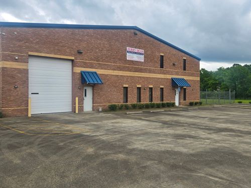 305 Purple Tiger Dr, Watertown, TN, 37184-4941 | Card Image