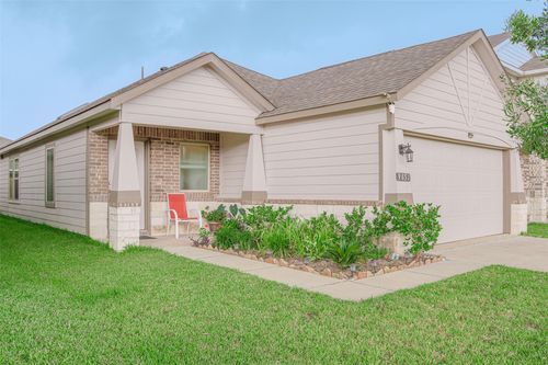 9857 Glen Brook Ln, Magnolia, TX, 77354-7013 | Card Image