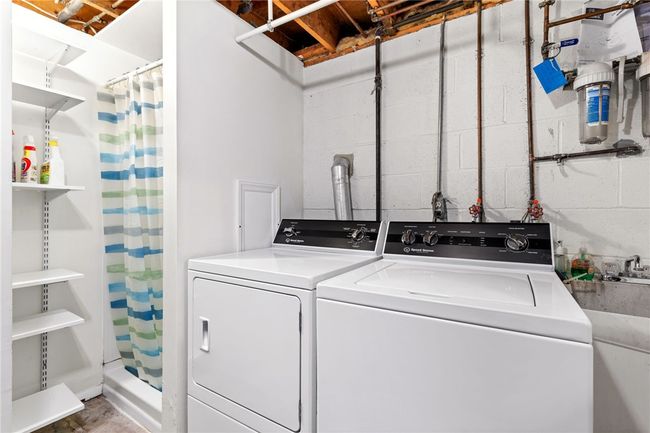 461 Willow St, House other with 3 bedrooms, 3 bathrooms and 2 parking in Springdale PA | Image 24